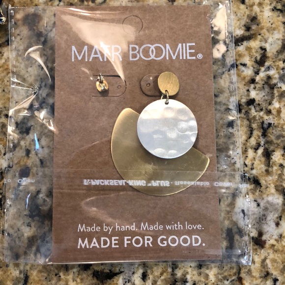Matr Boomie Causebox Earrings - Picture 3 of 3